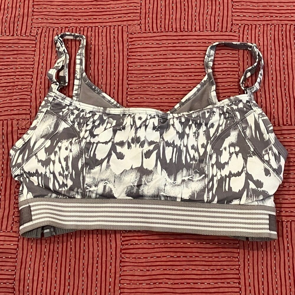Lole small women’s Black and White Patterned Sports Bra
